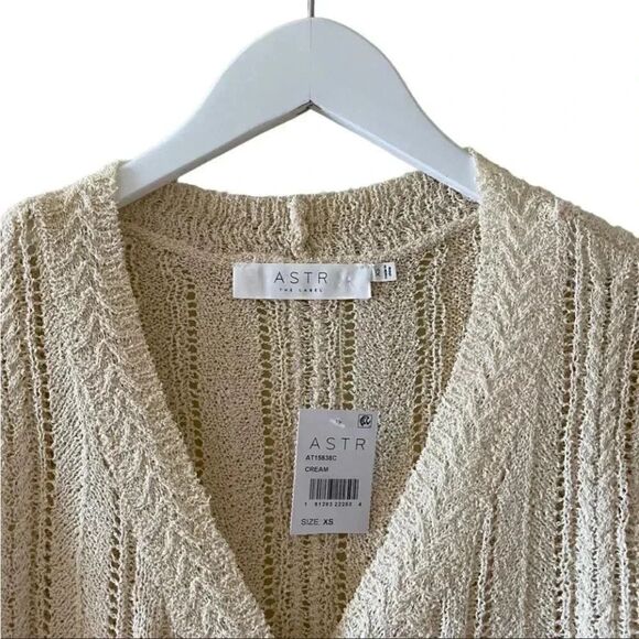 ASTR Faux Wrap V-neck Pointelle Knit Pullover Sweater in Beige Cream SZ XS - Picture 3 of 15